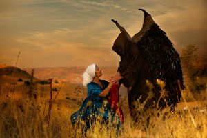 אשת מנוח ״וַיָּבֹא מַלְאַךְ הָאֱלֹהִים עוֹד אֶל-הָאִשָּׁה, וְהִיא יוֹשֶׁבֶת בַּשָּׂדֶה, וּמָנוֹחַ אִישָׁהּ, אֵין עִמָּהּ״ שופטים יג׳, ט